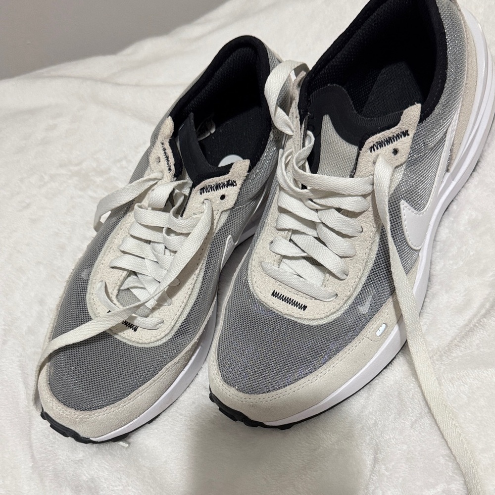 Nike Gray and White Men's Sneakers